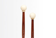 將圖片載入圖庫檢視器 Freer Percussion BD2R – Small Head Chamois Bass Drum Mallets Rosewood Shafts