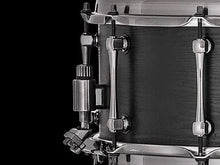 將圖片載入圖庫檢視器 Majestic 14" X 6.5" MAPLE CONCERT BLACK SNARE DRUM