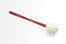 將圖片載入圖庫檢視器 Freer Percussion BD5R – Extra Large Head Soft Bass Drum Mallet Rosewood Shaft
